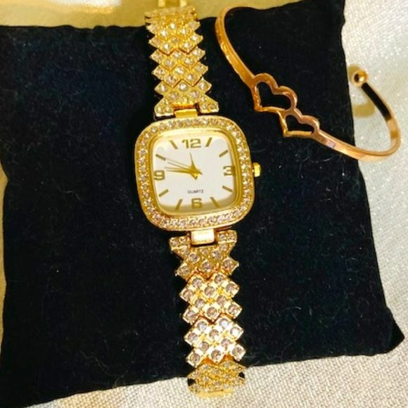 ?Beautiful Fashion Watch! Covered in CZ Rhinestones. Bracelet included. /N15 main image 4